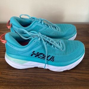 Hoka Bondi 7 sneakers, size 8